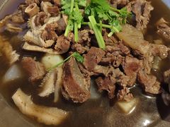 -大众跷脚牛肉馆·非遗传承单位(峨眉山店)