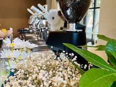 -Fridi Patisserie Cafe