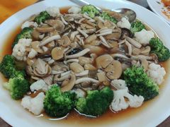 雙花什菌時蔬-肥肥蟹海鲜饭店(马六甲店)