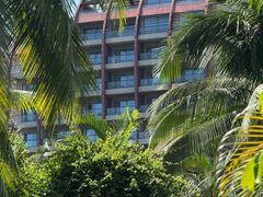 -三亚湾海居铂尔曼度假酒店