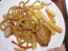 -荣誉国际酒店-云顶旋转餐厅