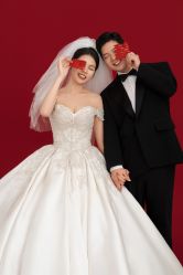 -雪中彩影婚纱摄影·微光艺术中心