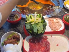 -醉董牛川派鲜肉自选火锅(烟台店)