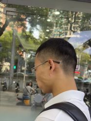 -首脑美发沙龙