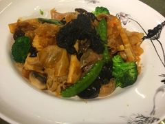 -花溪雨·森林餐厅(石基店)