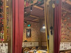 -老牌坊云南鱼豆花火锅(爱建店)