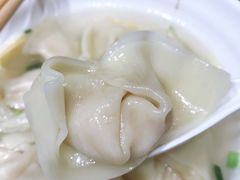 刀鱼馄饨-老半斋(福州路店)