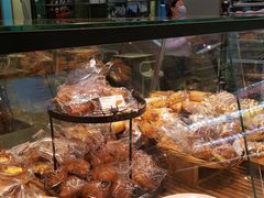 -巴黎贝甜(大宁国际商业广场店)
