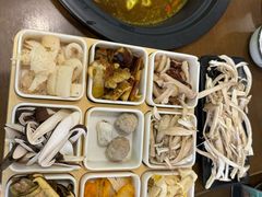 秘制养生汤锅-菌乡缘·野生菌蒸汽鱼火锅(江边夜市店)