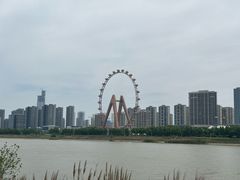 -南京眼步行桥