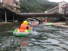 -藏龙百瀑漂流
