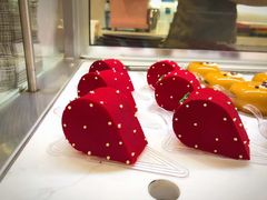 -Dulcet Cakes & Sweets
