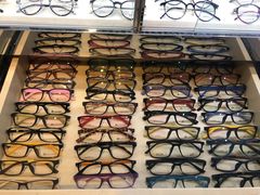 -潘多拉眼镜·蔡司依视路明月(潘家园店)