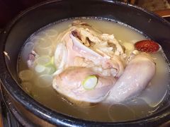 -长寿参鸡汤(朝韩风情街店)