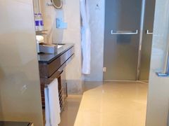 -广州天河希尔顿酒店