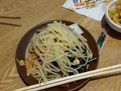 -三好食堂(煎饺·馄饨·肉饼米线·盛世广场店)