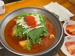 -喇喇排骨火锅·传统韩式脊骨汤(望京西园总店)
