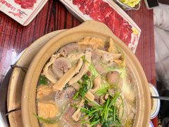 三绝鲜汤牛杂煲-沙胆彪炭炉牛杂煲(上海日月光广场店)