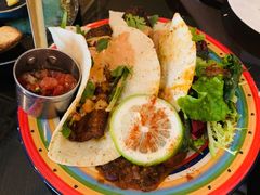 烟熏香煎鲷鱼墨西哥夹饼-The Rug(三里屯店)