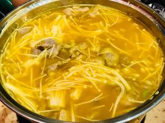 -芳村榕树头叹佬鸡煲(体育西店)