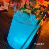 工作一天后愉快的放松