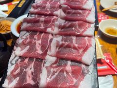 -老牌坊云南鱼豆花火锅(哈西万达店)