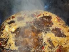 -哈尔滨烧烤·山河村铁锅炖(交大店)