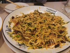 -老码头黑皮肘子锅包肉熏酱水饺(文政街店)