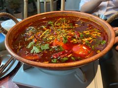 昆明寻甸酸菜牛肉火锅-云边嬢嬢·云南野料现摏火锅