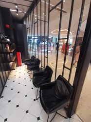 -HAIR CORNER
