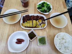 -正東记港味烧腊餐室(天鹅湖银泰城店)