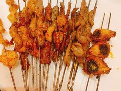 烤羊肉串-小桂林烧鸽子
