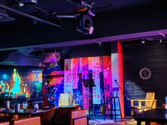-8+1粤语·Live house