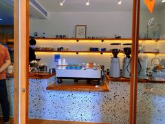 -Line 咖啡(石厦花园店)