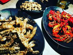 -沪小胖小龙虾(淮海中路旗舰店)