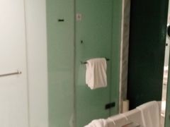 -上海滴水湖皇冠假日酒店