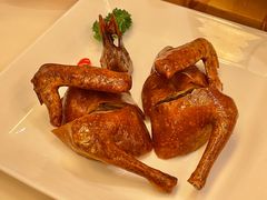 润烧BB乳鸽-利苑酒家(合景国际金融广场店)