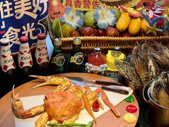 -雍容荟帝王蟹活龙虾展台自助(IFS黑金店)