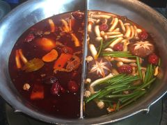 -湊湊火锅·茶憩(新中关购物中心店)