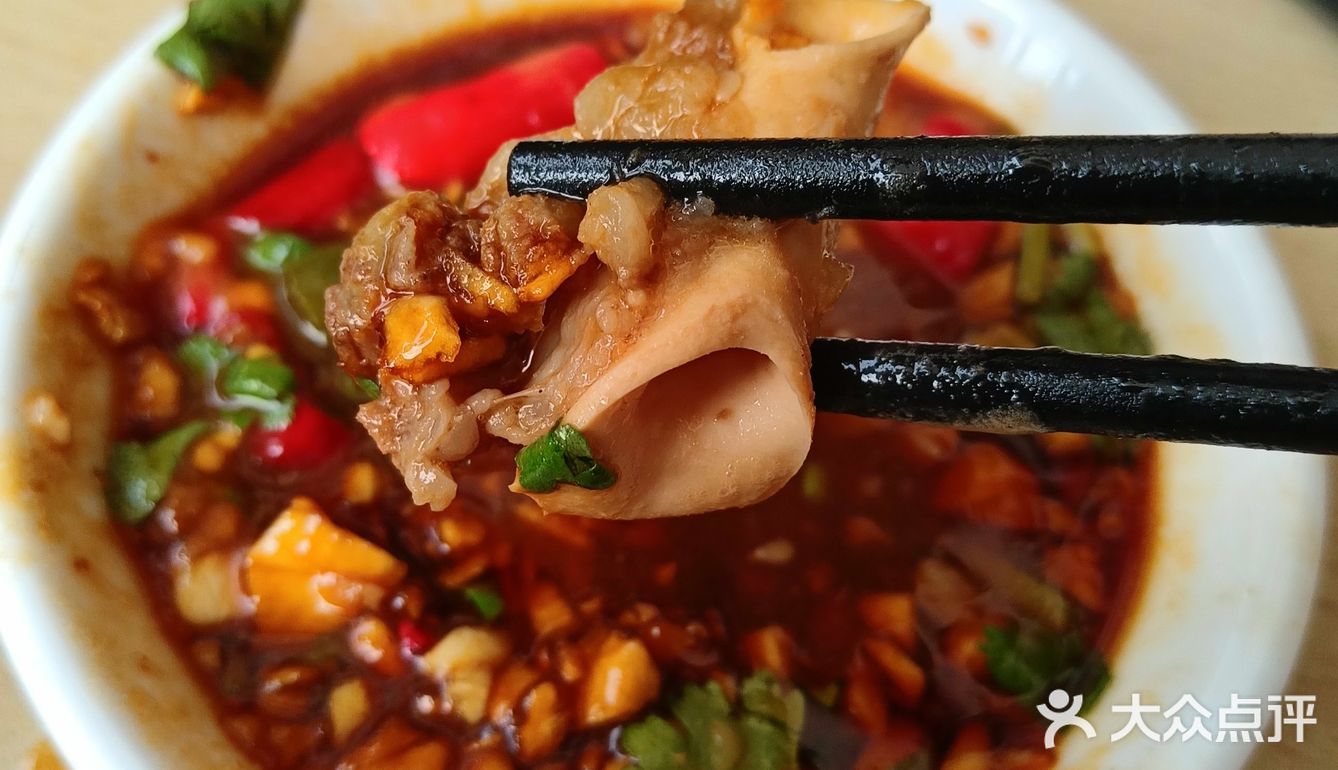 山珍海味皆过客，一锅羊肉慰平生。