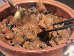 【招牌】小鸡炖蘑菇-关东小磨东北菜(漕河泾印象城店)