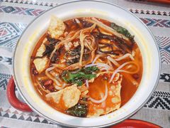 -丽丽三鲜螺蛳粉(田林路店)