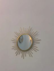 -苗医生专业祛痘·皮肤管理