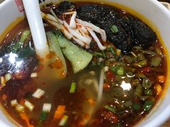 -湘人龙记老长沙米粉(鸟巢店)