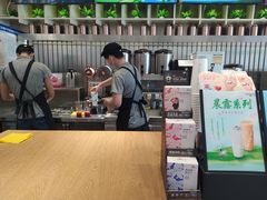 -CoCo都可(湖滨银泰店B区店)