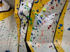 -问山MountQuest攀岩馆