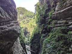 -龙水峡地缝景区