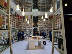 -钟书阁(松江泰晤士小镇店)