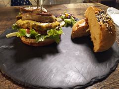 -HIGH FIVE哈福手工汉堡(桂林路店)