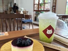 -有猫主题·治愈系猫咖(曾厝垵店)